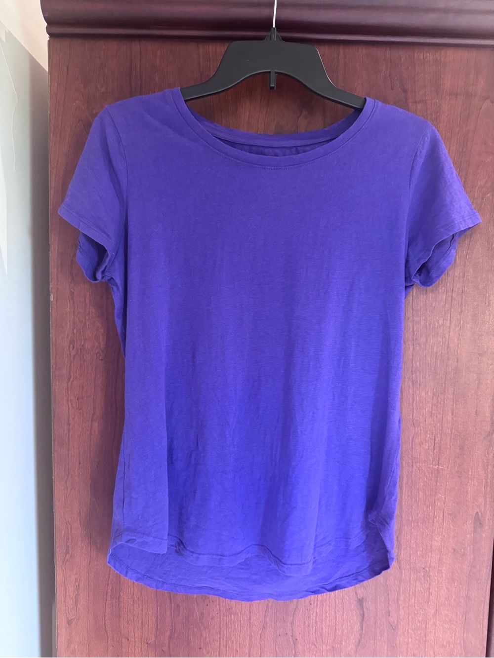 New York & Compang Classic Crewneck Women's Tee - Purple